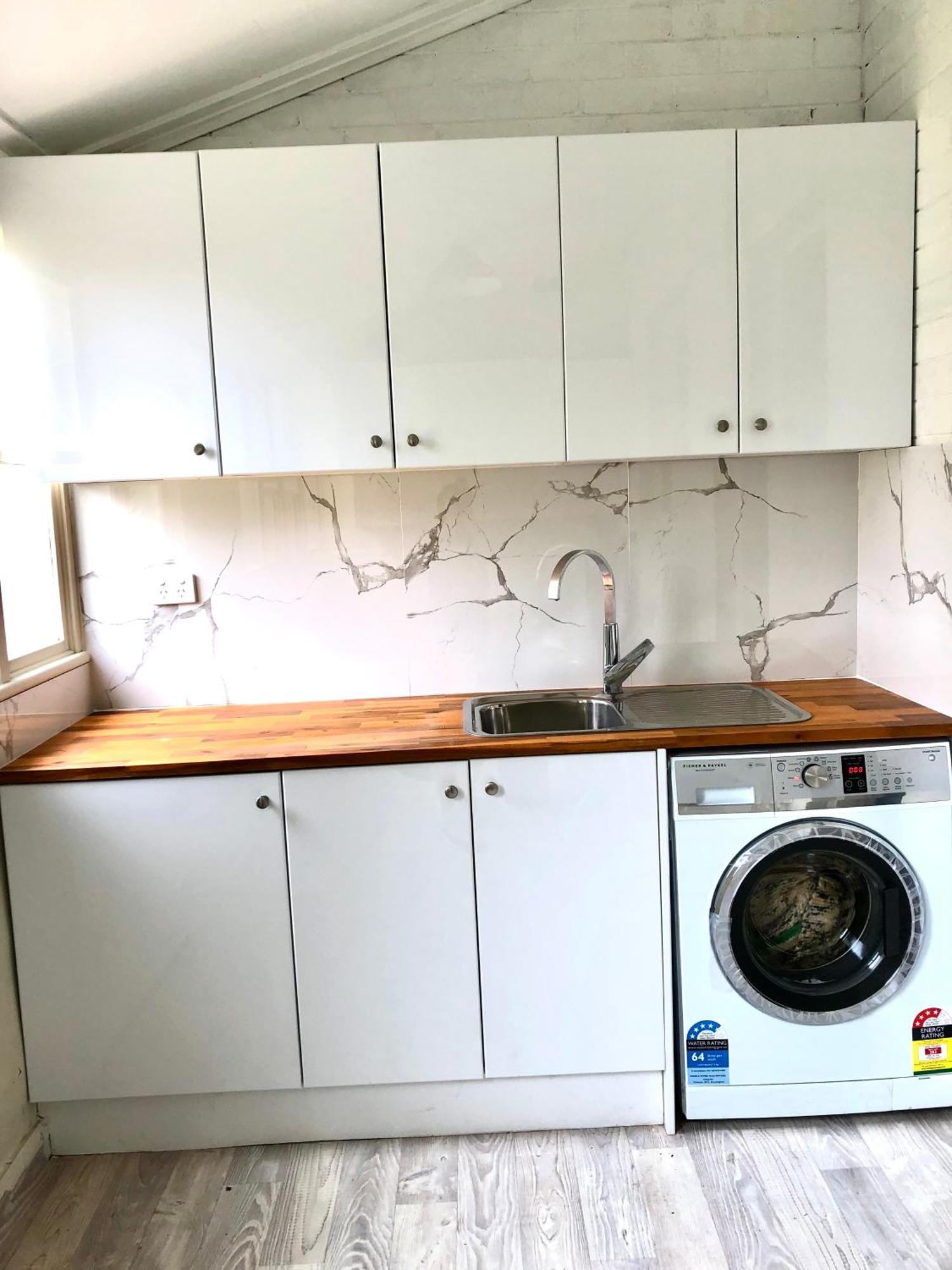 Homestay Spacious Private Study Attached Minutes Away From Eastwood